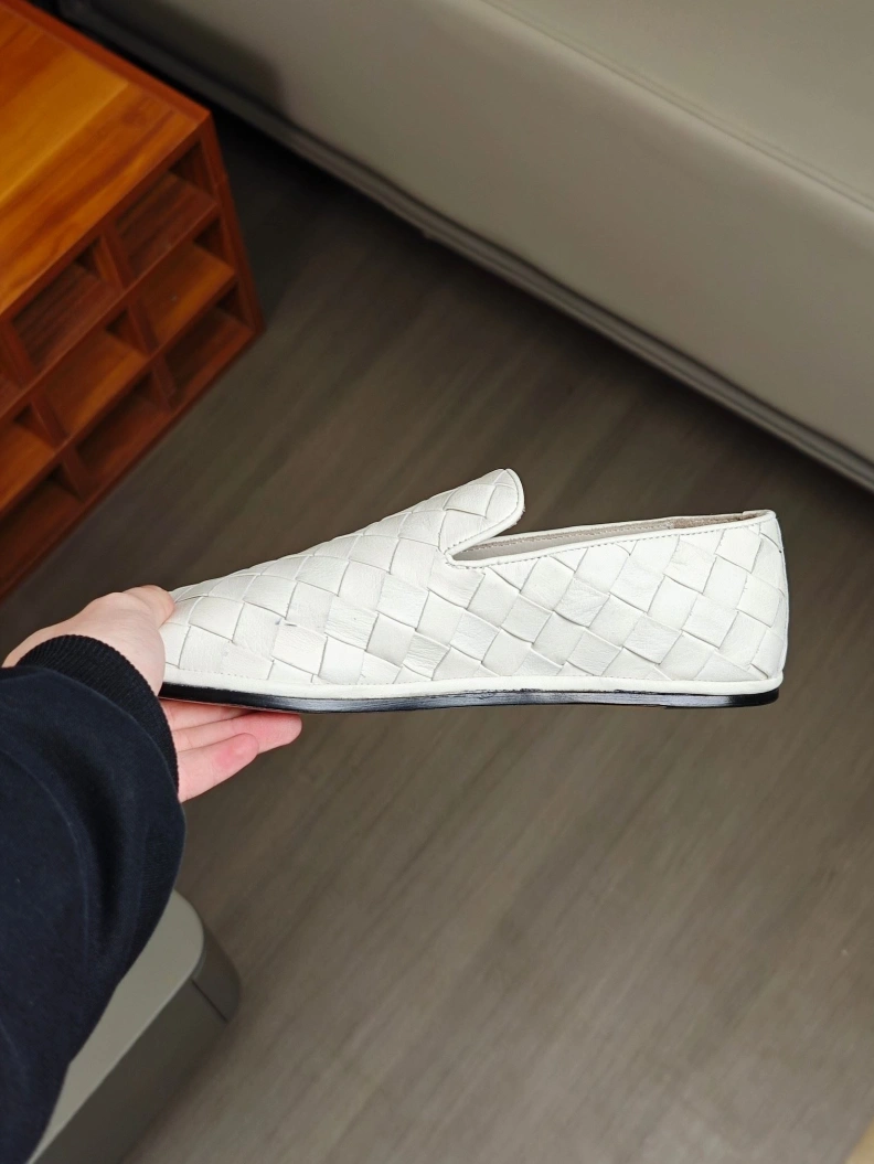Compact Bxttxga Vxnxta Leather Shoes 112364