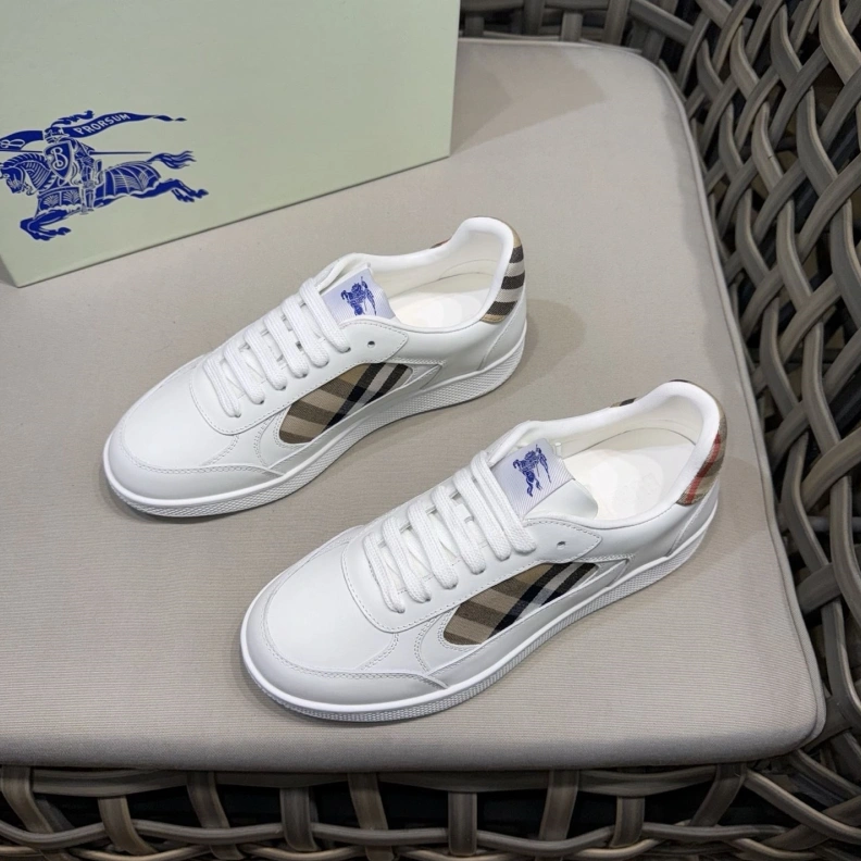 Practical Bxrbxrry Sneakers 114490