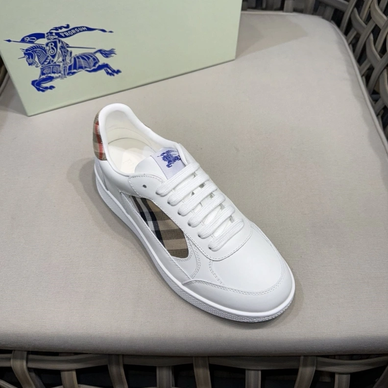 Practical Bxrbxrry Sneakers 114490