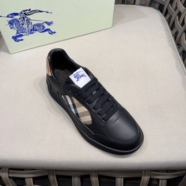 Functional Bxrbxrry Sneakers 114474