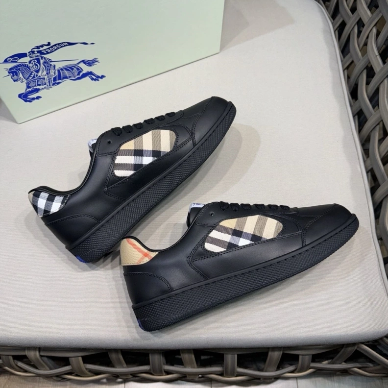 Functional Bxrbxrry Sneakers 114474