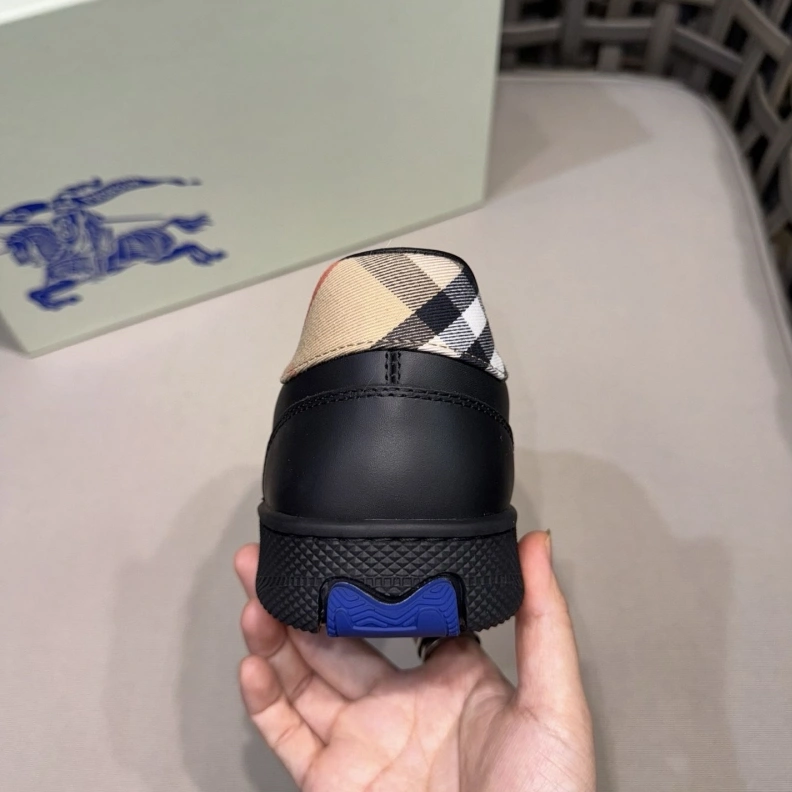 Functional Bxrbxrry Sneakers 114474
