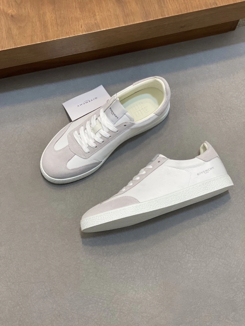 Comfortable Gxvxnchy Sneakers 151917