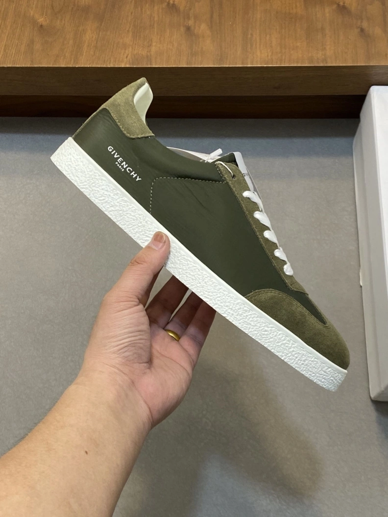 Gxvxnchy Sneakers BestValue 151916