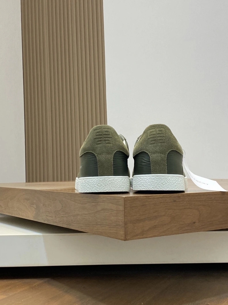 Gxvxnchy Sneakers BestValue 151916