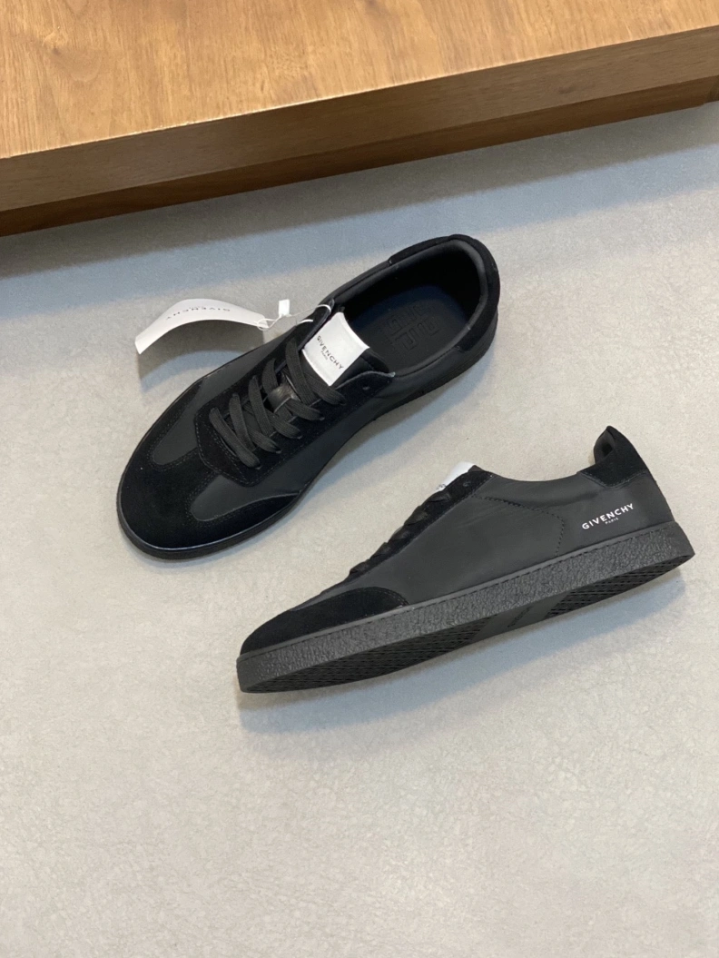 Comfortable Gxvxnchy Sneakers 151913