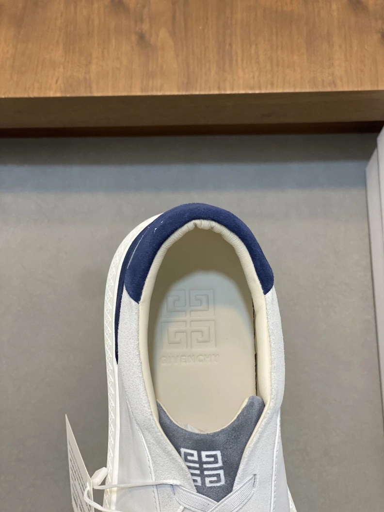 SportInspired Gxvxnchy Sneakers 151910