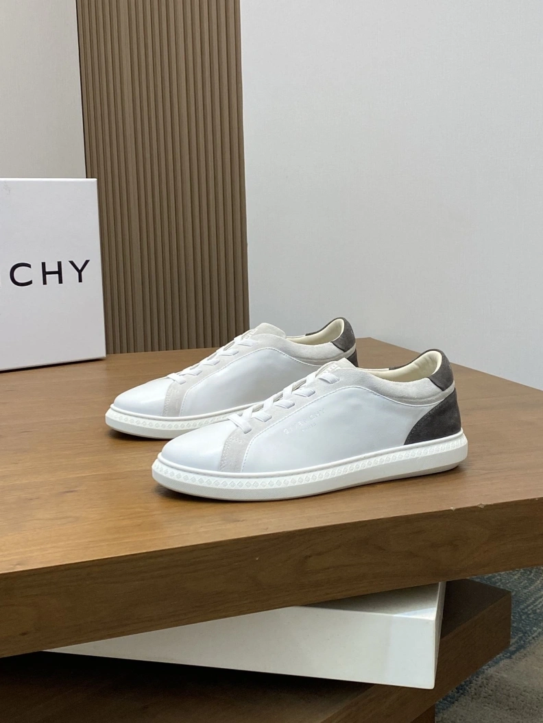 Fashionable Gxvxnchy Sneakers 151909