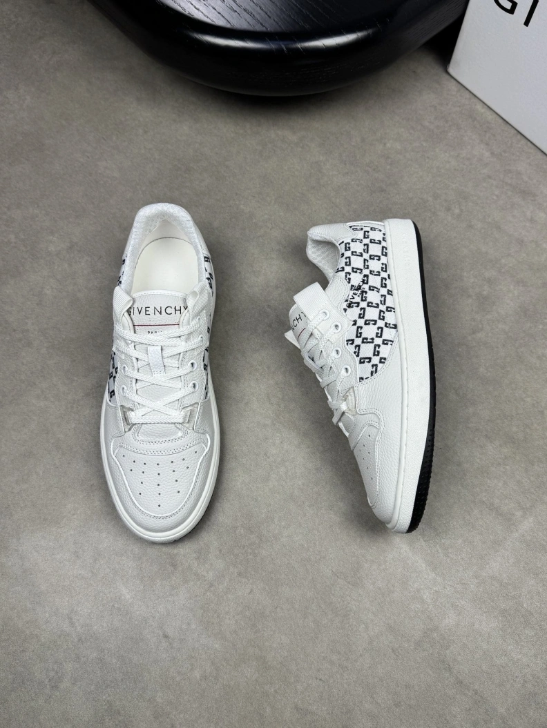 Gxvxnchy Sneakers Modern 151902