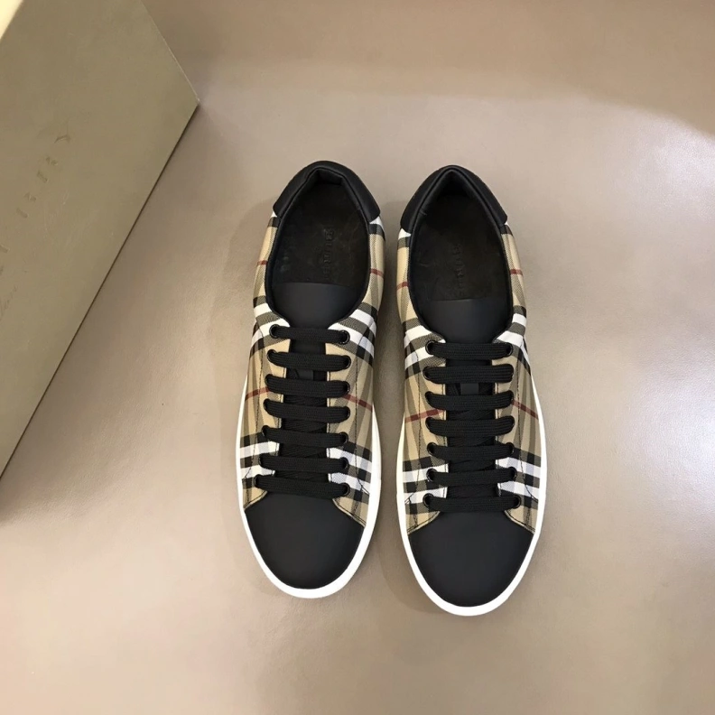 EasyMatch Bxrbxrry Sneakers 114467