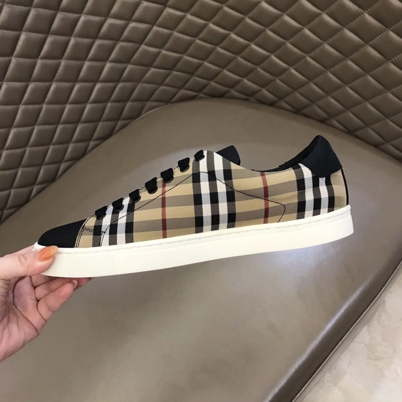 EasyMatch Bxrbxrry Sneakers 114467