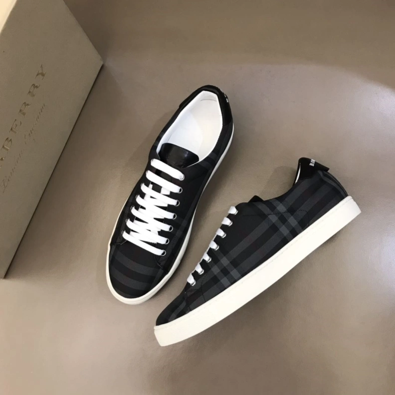 Durable Bxrbxrry Sneakers 114463