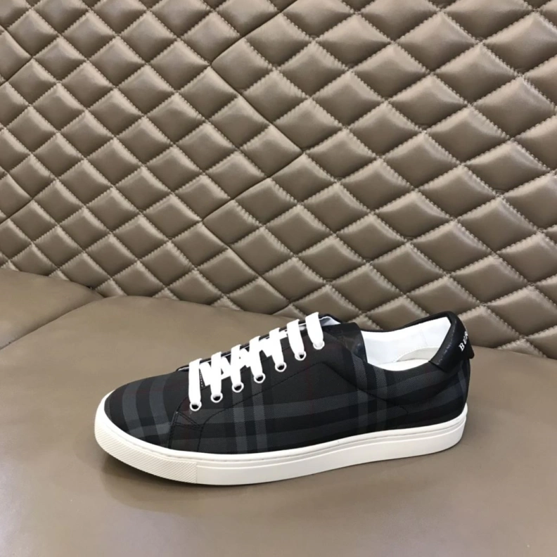 Durable Bxrbxrry Sneakers 114463