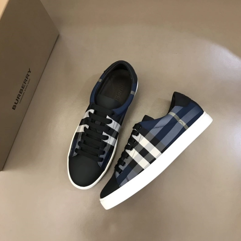 Vibrant Bxrbxrry Sneakers 114459