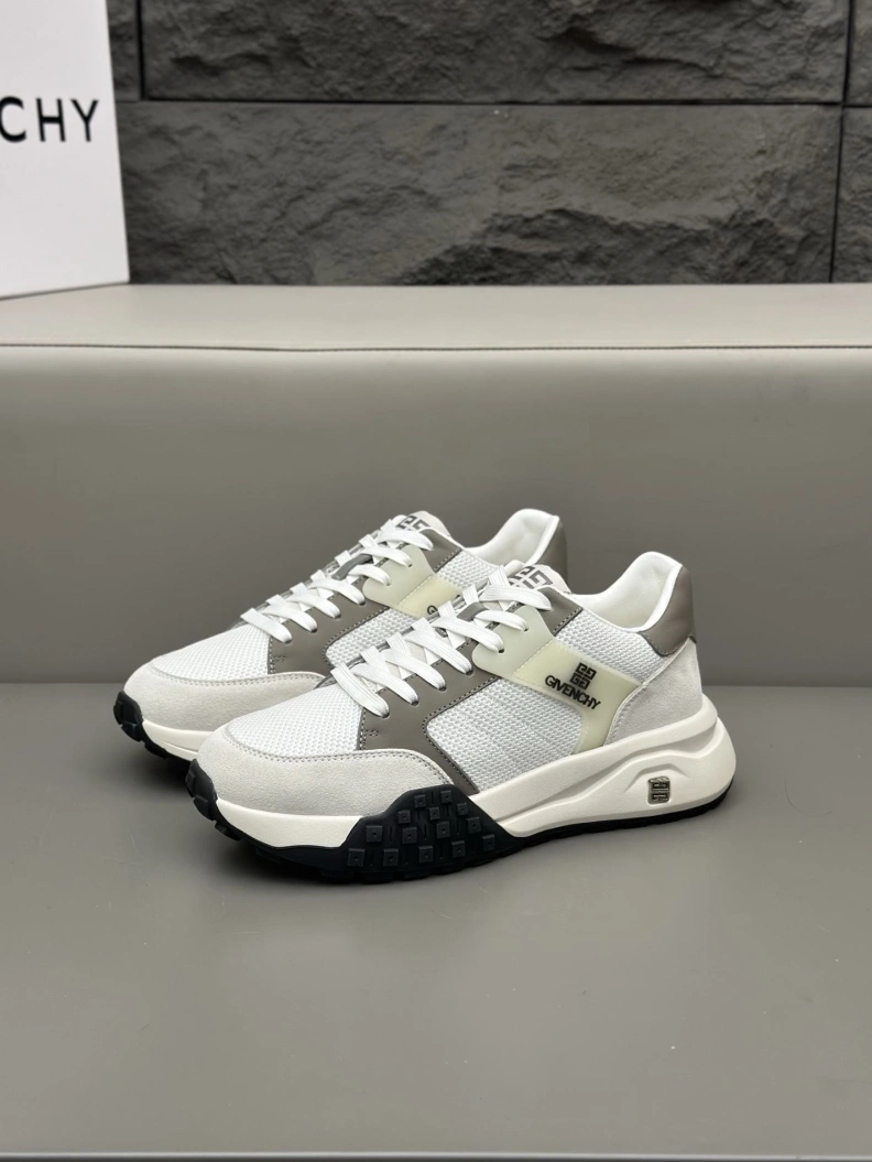 Trendy Gxvxnchy Sneakers 151890