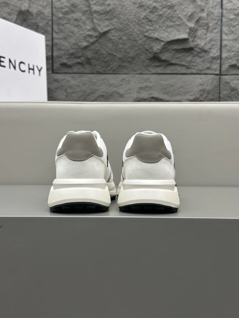 Trendy Gxvxnchy Sneakers 151890