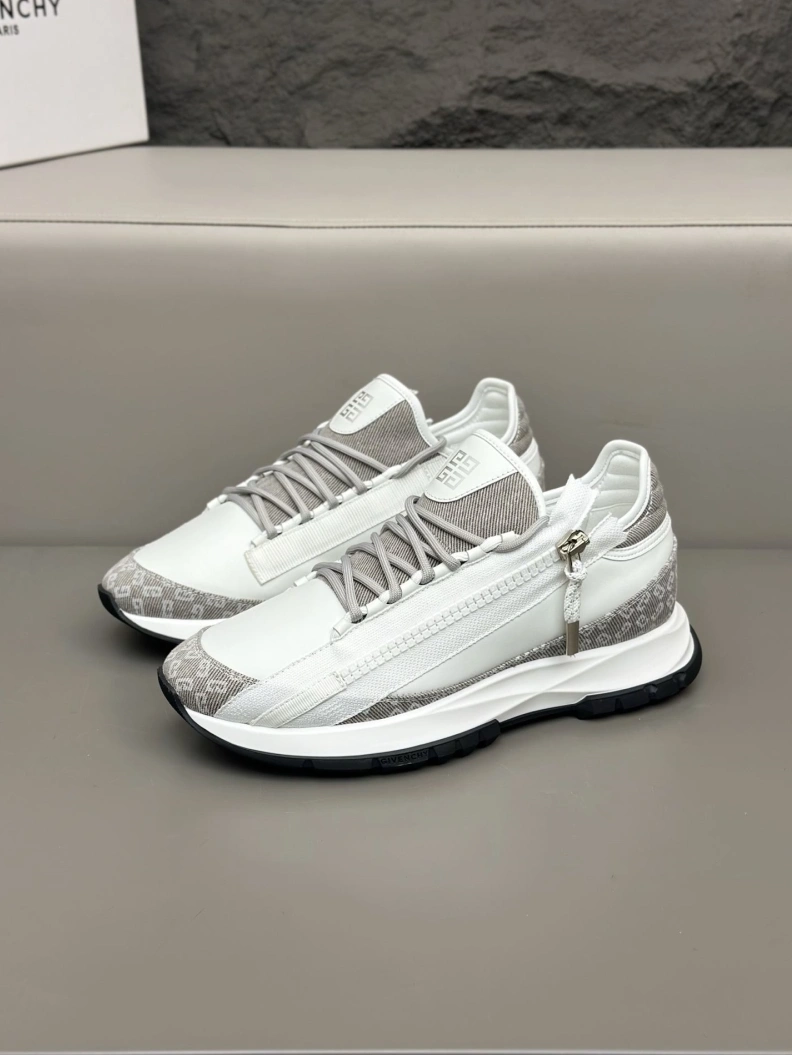 Gxvxnchy Sneakers EasyMatch 151889
