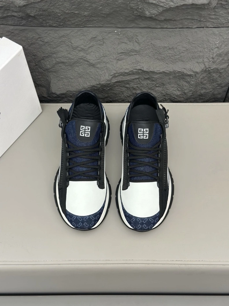 Sophisticated Gxvxnchy Sneakers 151896