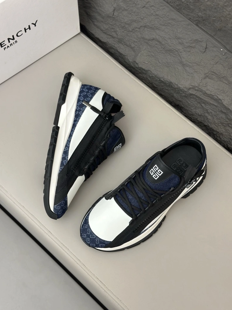 Sophisticated Gxvxnchy Sneakers 151896