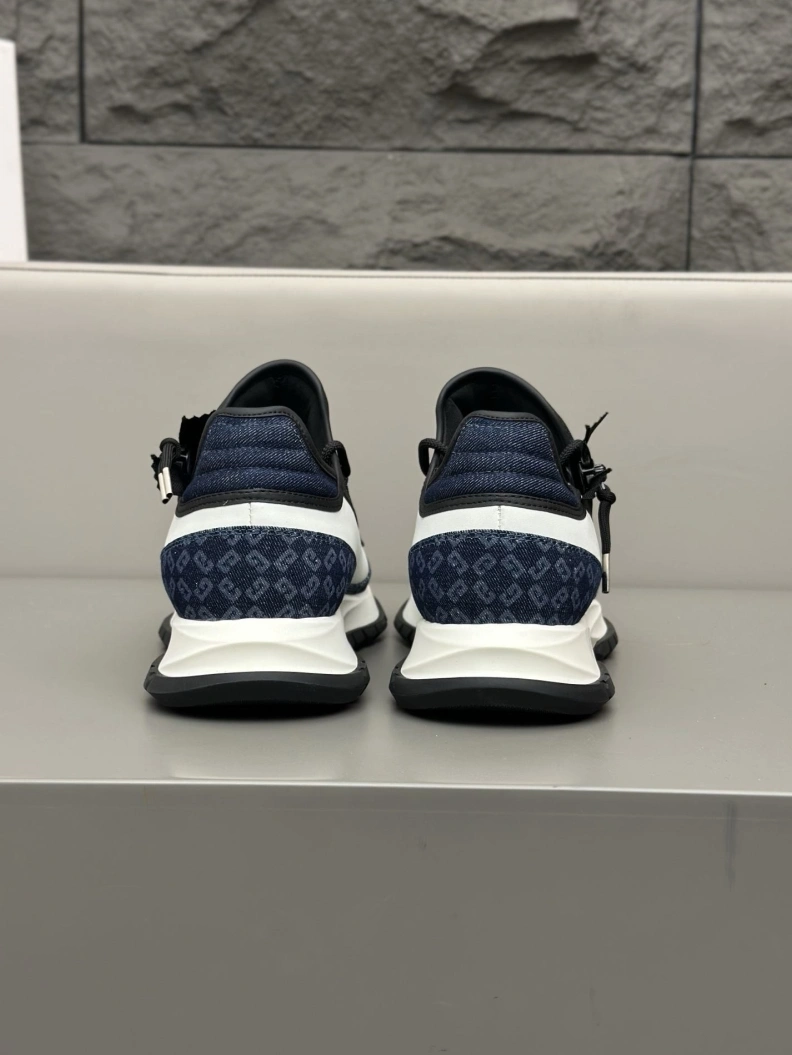 Sophisticated Gxvxnchy Sneakers 151896