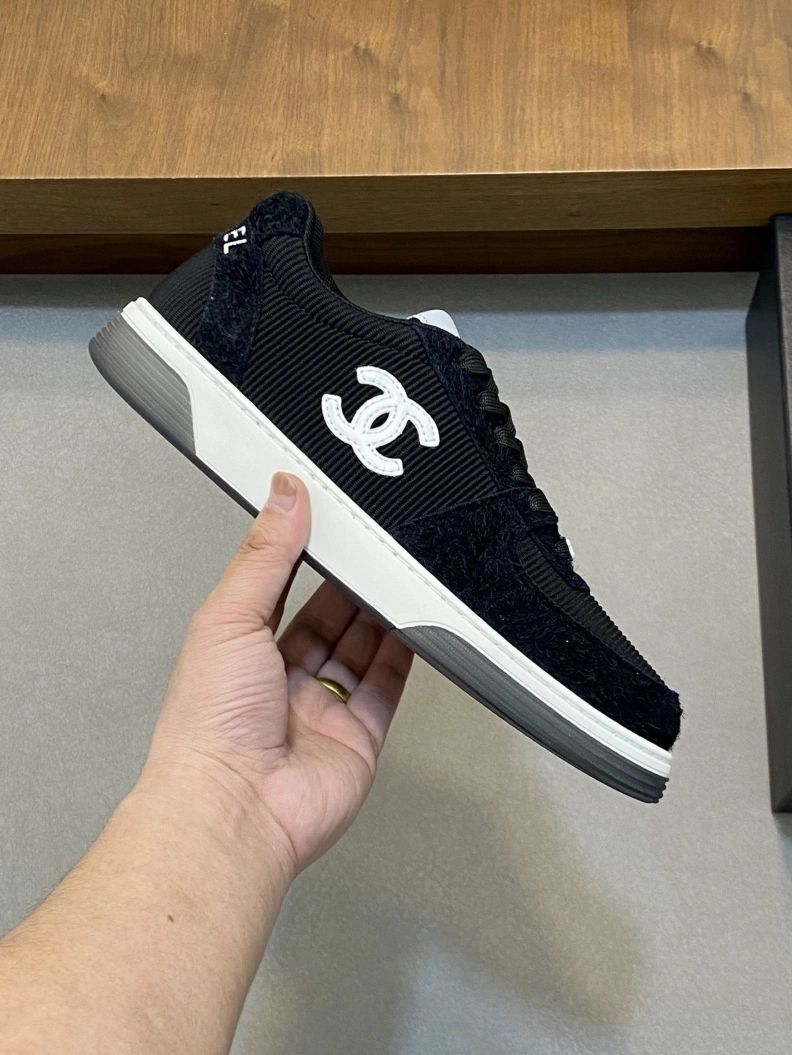 Practical Chxnxl Sneakers 118136
