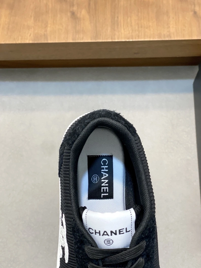 Practical Chxnxl Sneakers 118136