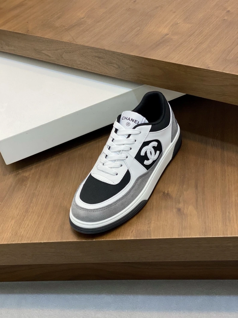 Resilient Chxnxl Sneakers 118130