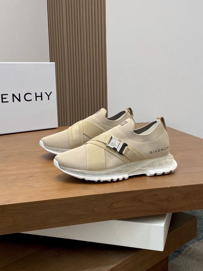 ModernLook Gxvxnchy Sneakers 151905