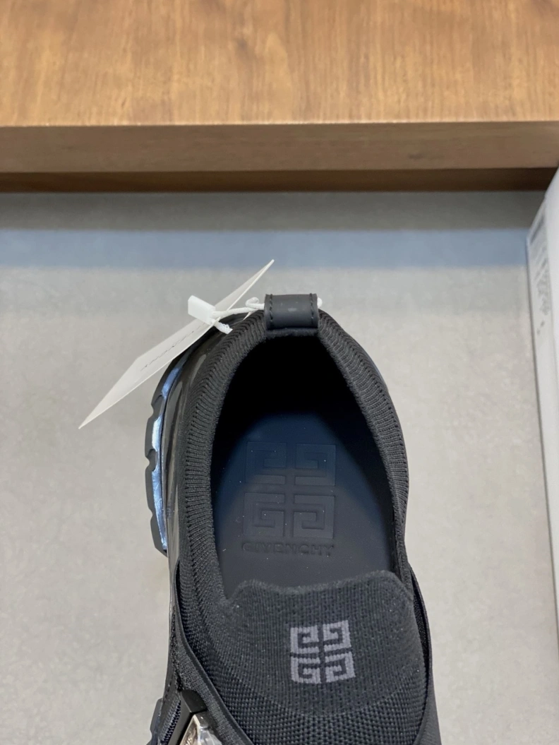SportInspired Gxvxnchy Sneakers 151901