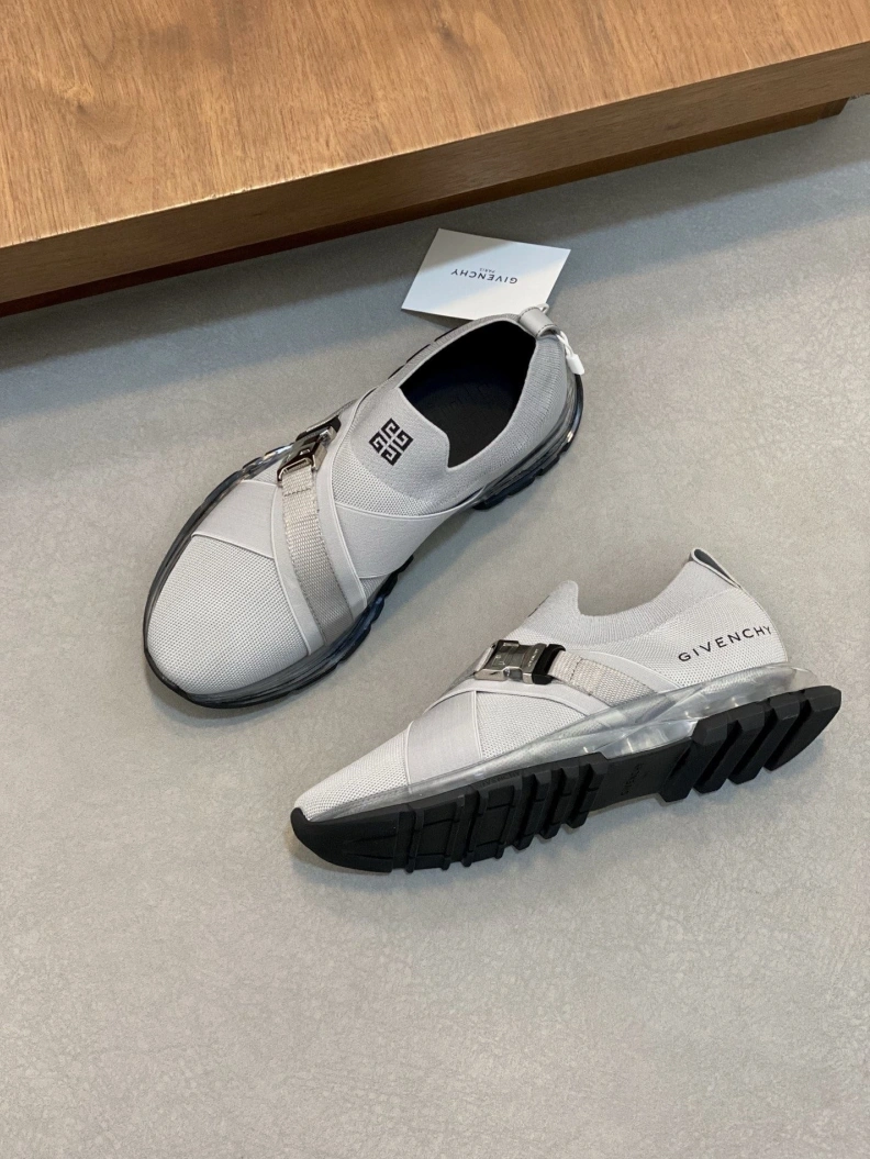Gxvxnchy Sneakers Resilient 151887