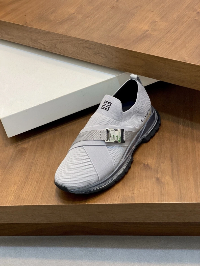 Gxvxnchy Sneakers Resilient 151887