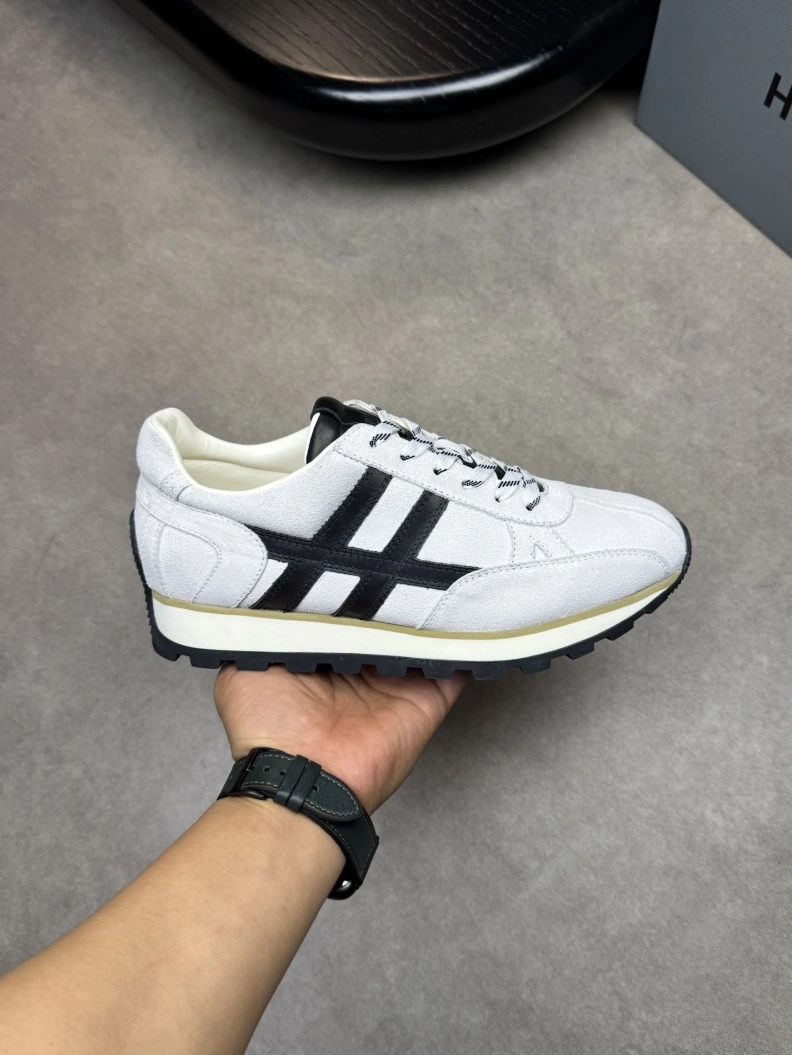 Trendsetting Hxgxn Sneakers 177142