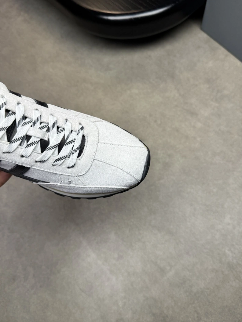 Trendsetting Hxgxn Sneakers 177142