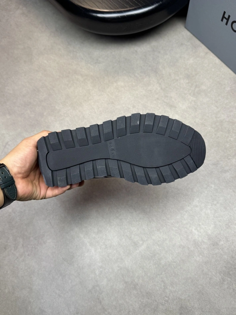 Trendsetting Hxgxn Sneakers 177142