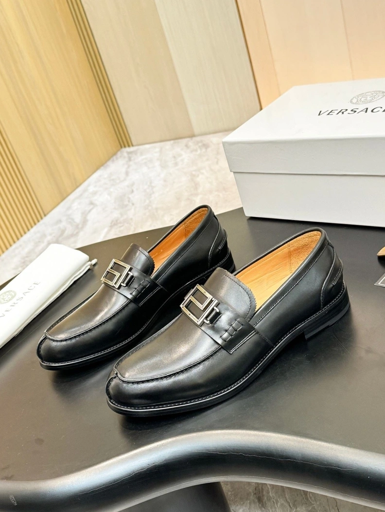 Gxvxnchy Leather Shoes EyeCatching 152027