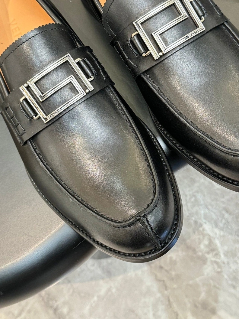 Gxvxnchy Leather Shoes EyeCatching 152027