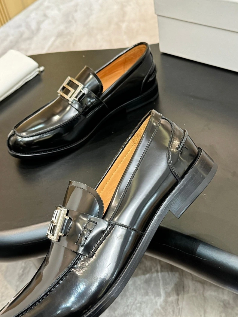 Gxvxnchy Leather Shoes Classic 152034