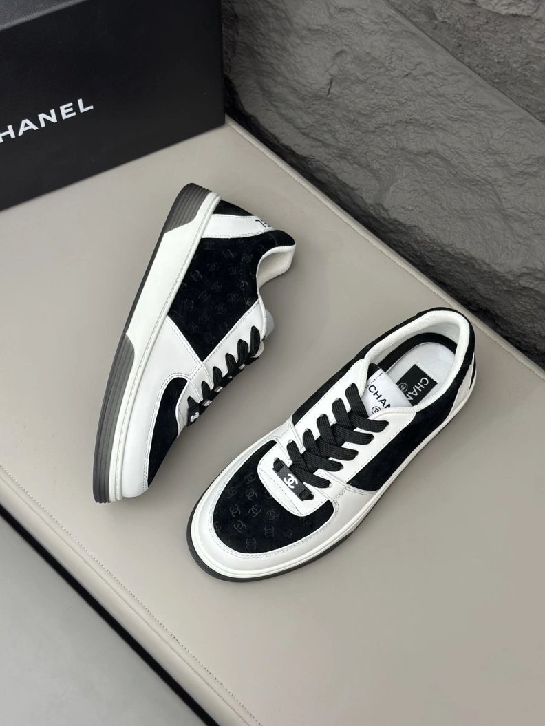 Minimalist Chxnxl Sneakers 118124