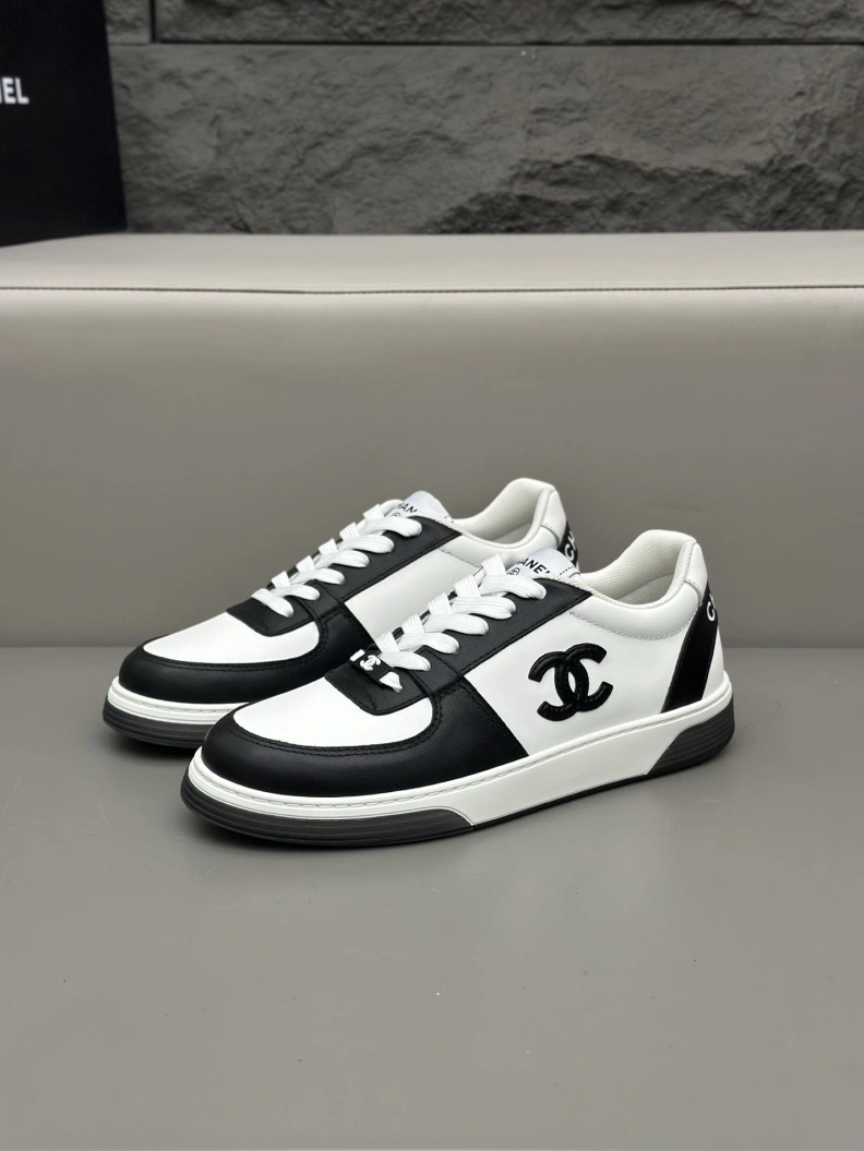 Bright Chxnxl Sneakers 118126