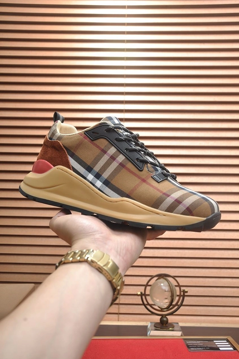 Comfortable Bxrbxrry Sneakers 114450