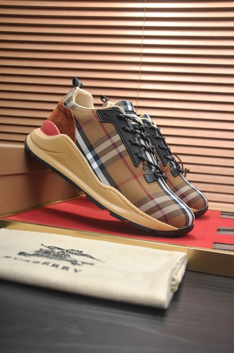 Comfortable Bxrbxrry Sneakers 114450