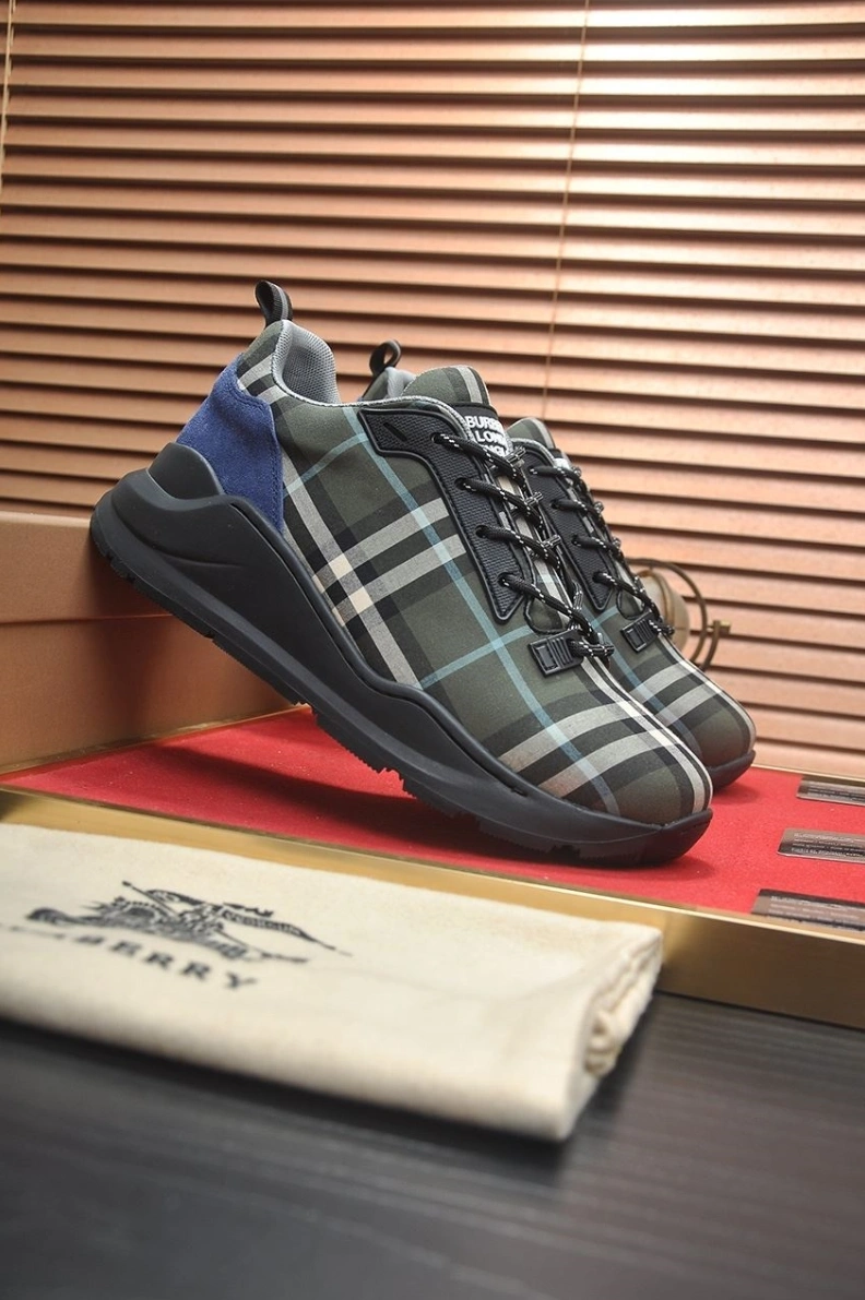 Comfortable Bxrbxrry Sneakers 114449
