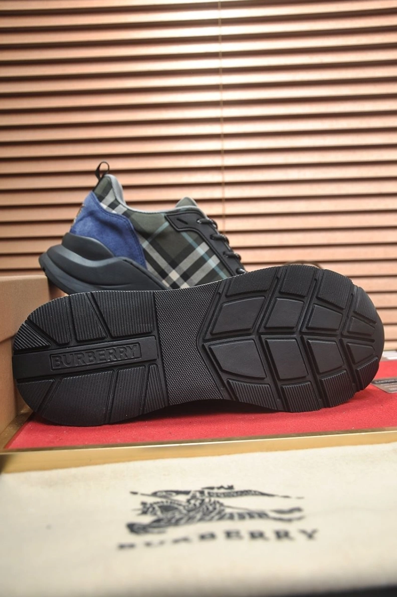 Comfortable Bxrbxrry Sneakers 114449