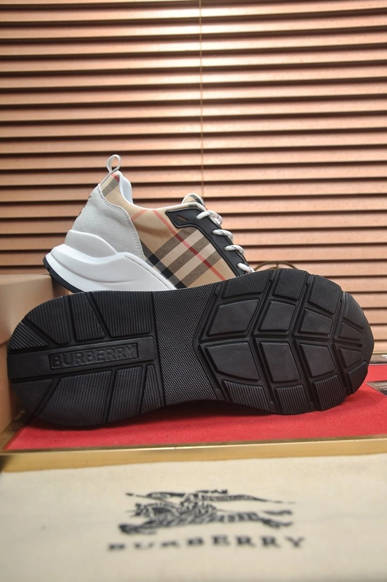 Unique Bxrbxrry Sneakers 114448