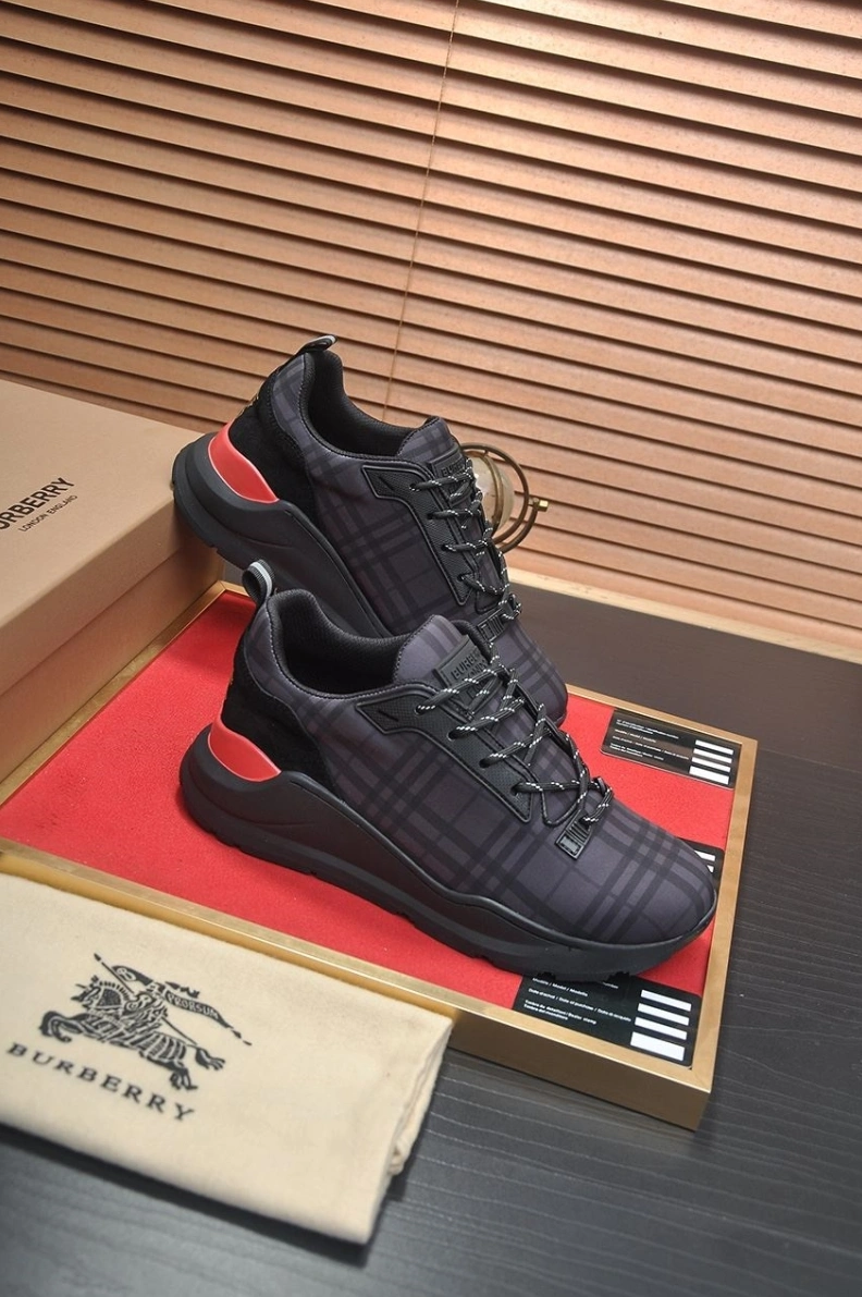 GoAnywhere Bxrbxrry Sneakers 114445