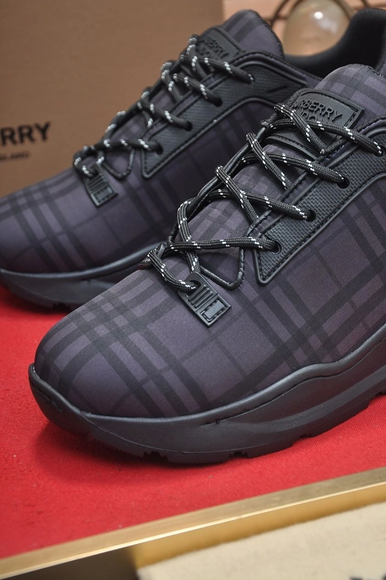 GoAnywhere Bxrbxrry Sneakers 114445