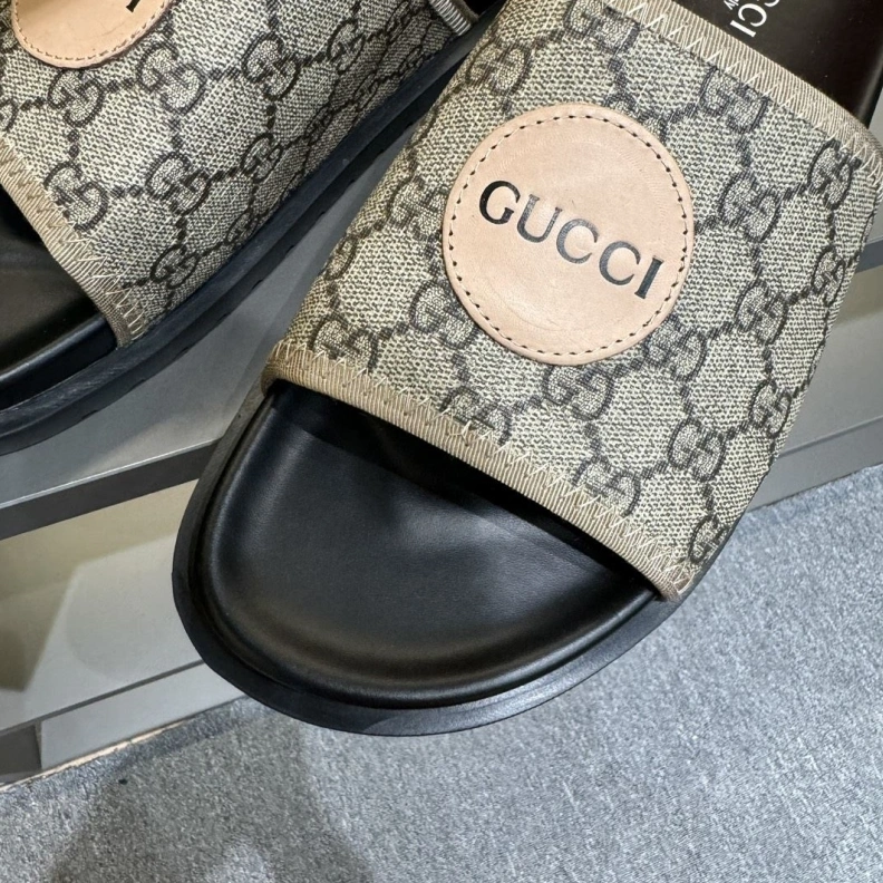 Modern Gxccx Slippers 155292