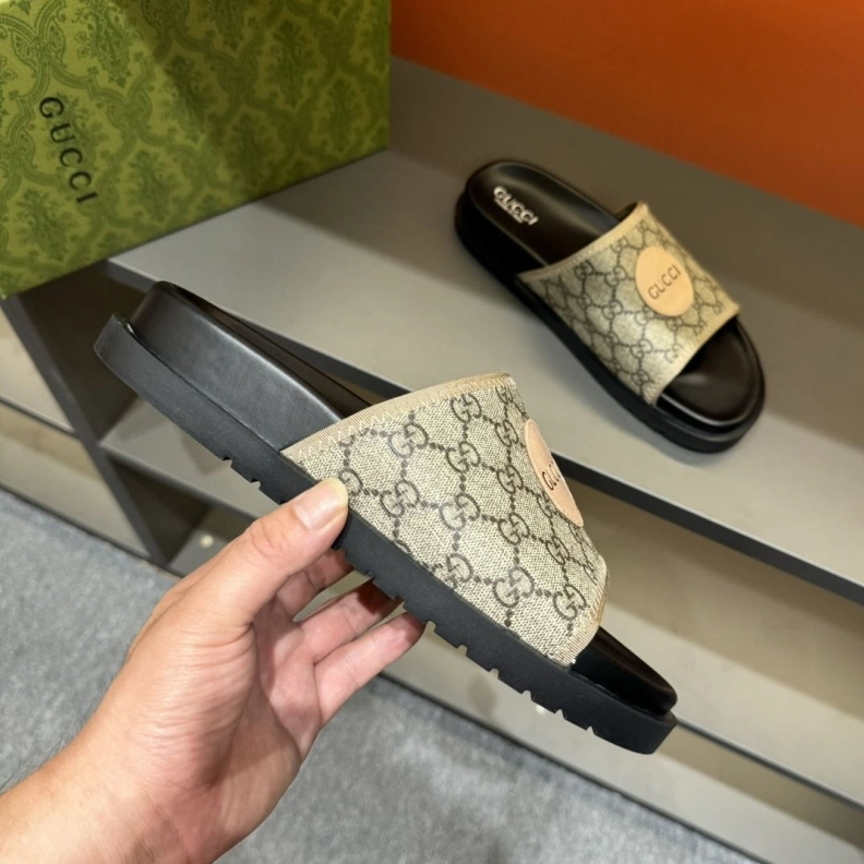 Modern Gxccx Slippers 155292