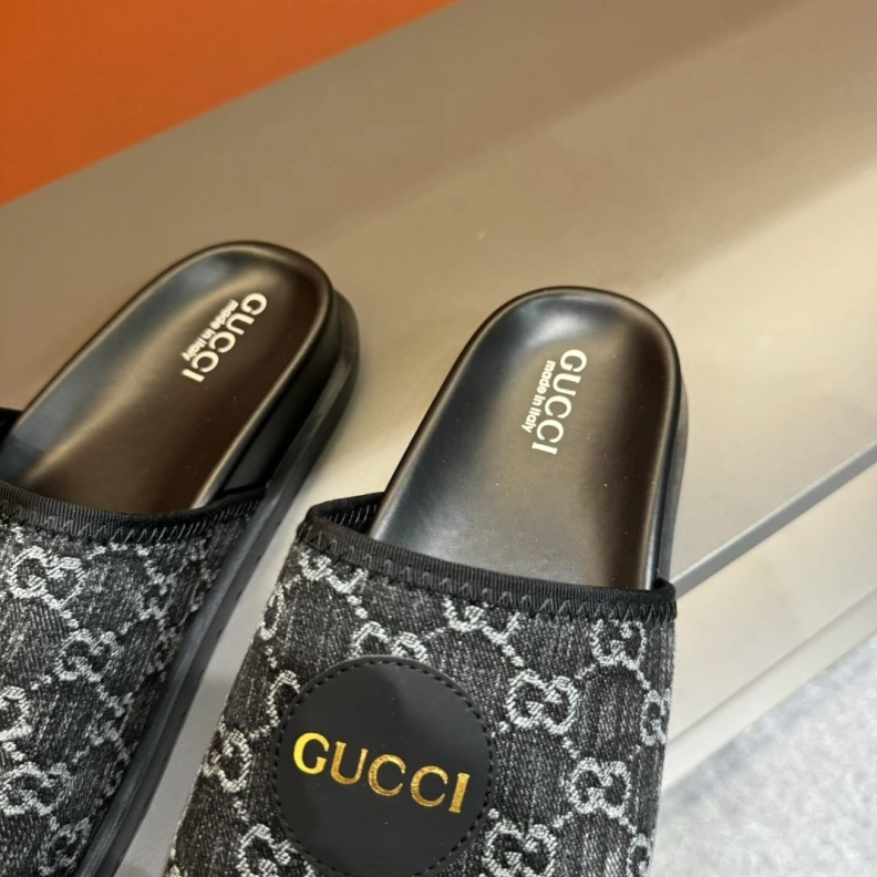 Efficient Gxccx Slippers 155294