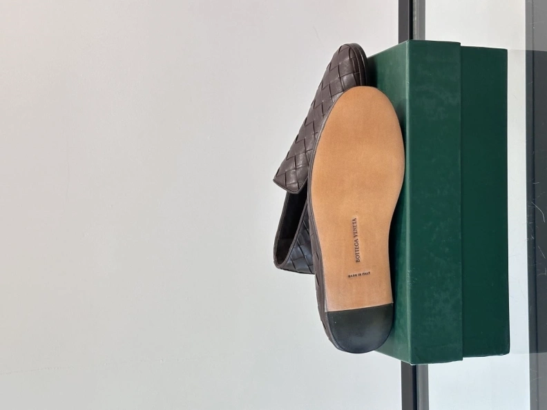 Stylish Bxttxga Vxnxta Leather Shoes 112367